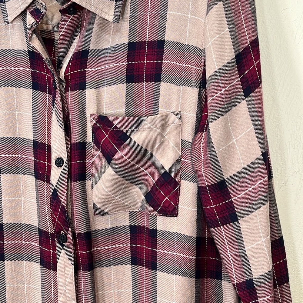 Like New! Rails Button Down Shirt - Picture 5 of 13